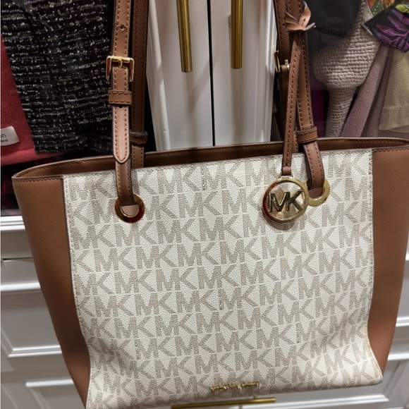 Michael Kors Tan and Cream Signature Tote - Picture 1 of 2